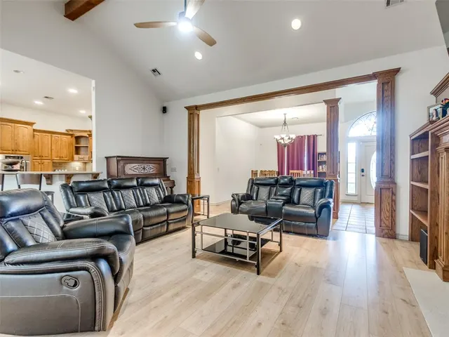 Photo 6 — 3717 Derby Run Drive, Edmond, OK 73034