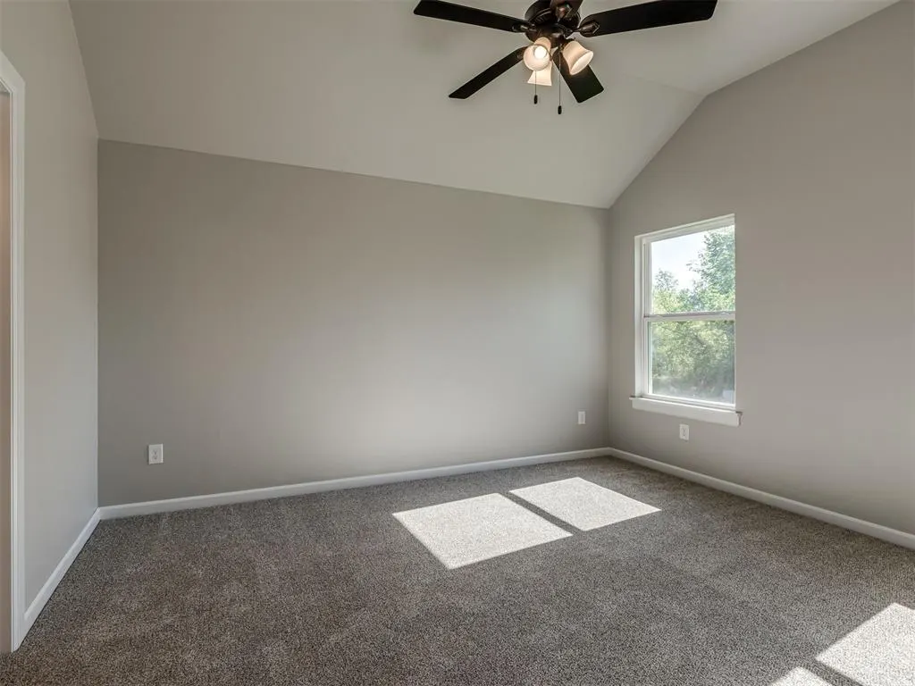 Photo 17 — 12004 Rockbed Drive, Yukon, OK 73099