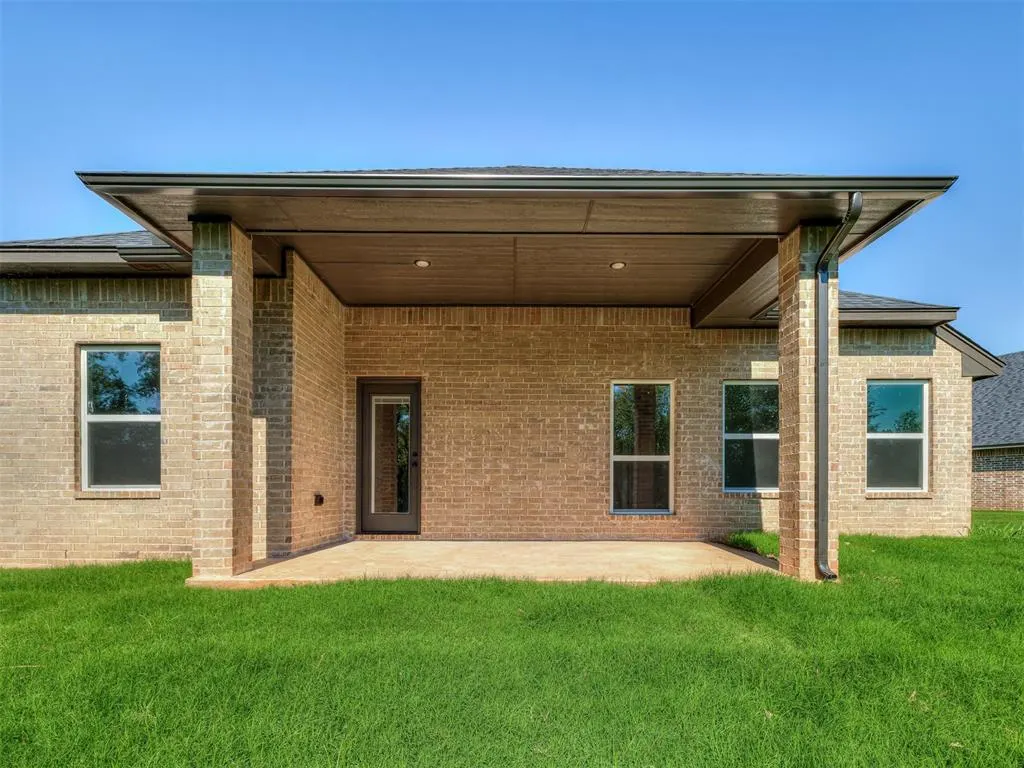 Photo 39 — 12004 Rockbed Drive, Yukon, OK 73099