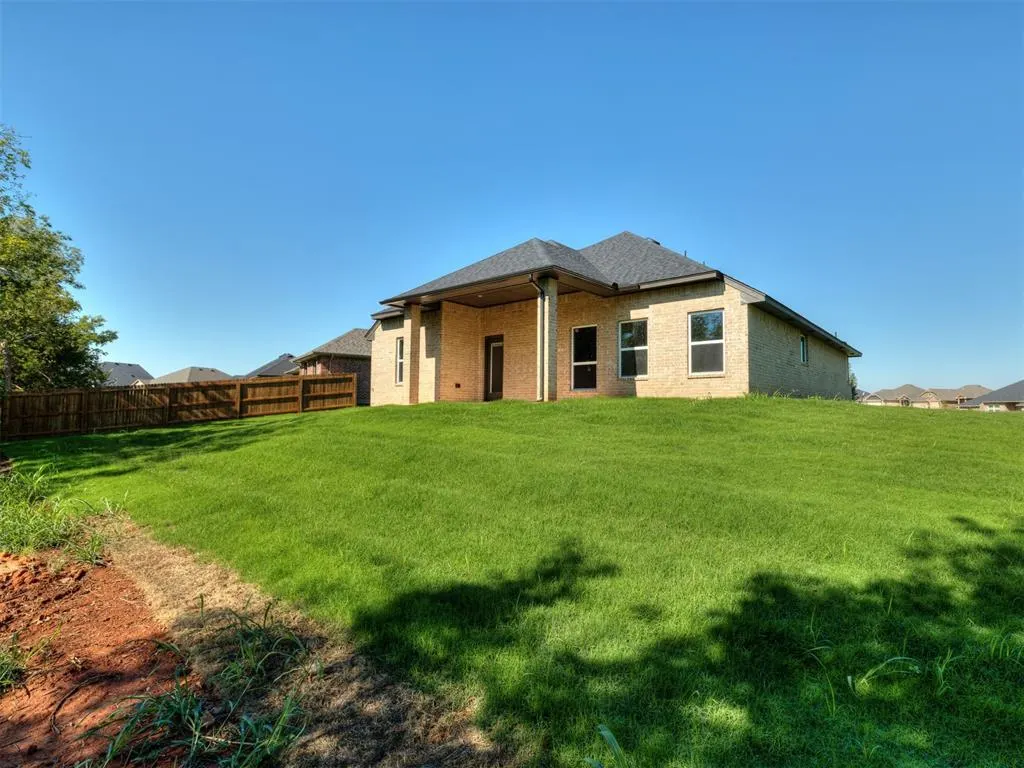 Photo 42 — 12004 Rockbed Drive, Yukon, OK 73099