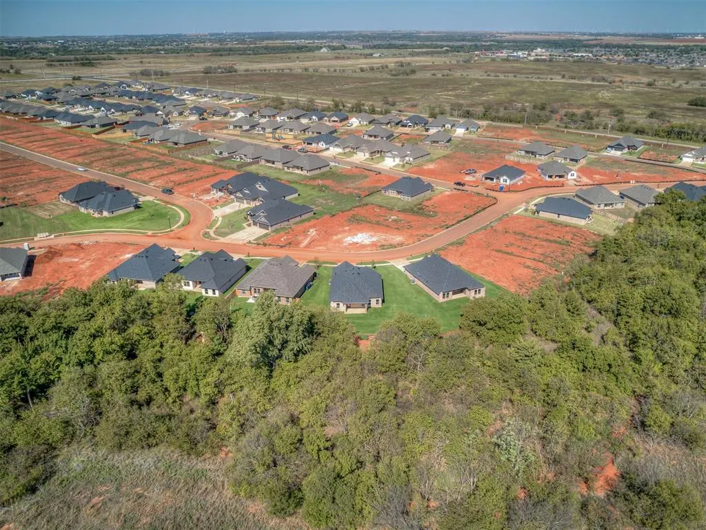 Photo 47 — 12004 Rockbed Drive, Yukon, OK 73099