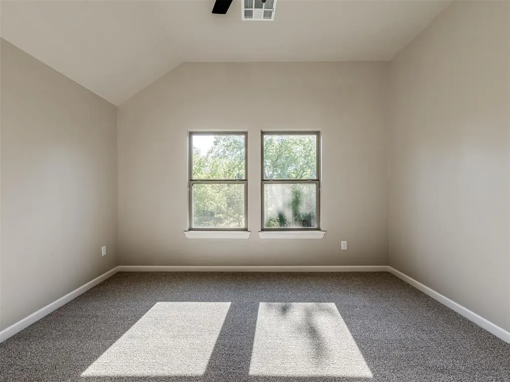 Photo 18 — 12008 Rockbed Drive, Yukon, OK 73099