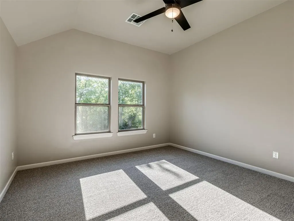 Photo 19 — 12008 Rockbed Drive, Yukon, OK 73099