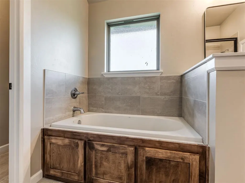Photo 25 — 12008 Rockbed Drive, Yukon, OK 73099