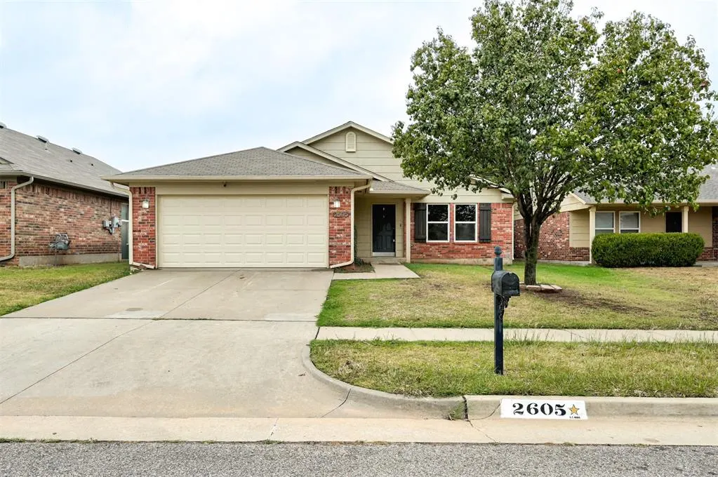 Front exterior — 2605 Fennel Road, Oklahoma City, OK 73128