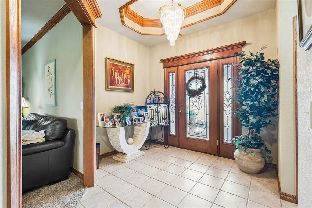 Photo 3 — 726 Meadow Lark Lane, Blanchard, OK 73010