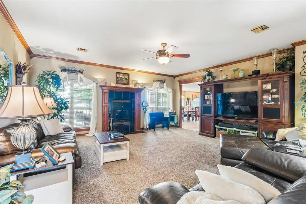 Photo 4 — 726 Meadow Lark Lane, Blanchard, OK 73010