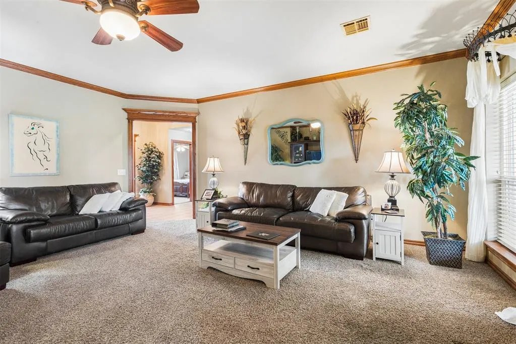 Photo 8 — 726 Meadow Lark Lane, Blanchard, OK 73010