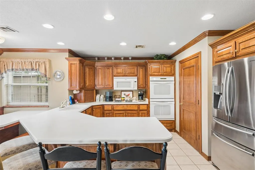 Photo 10 — 726 Meadow Lark Lane, Blanchard, OK 73010