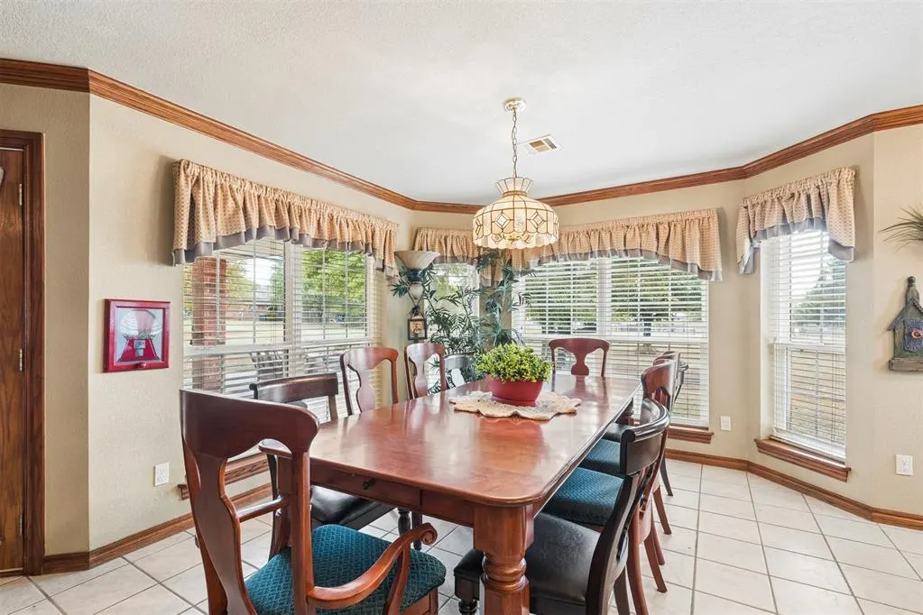 Photo 16 — 726 Meadow Lark Lane, Blanchard, OK 73010