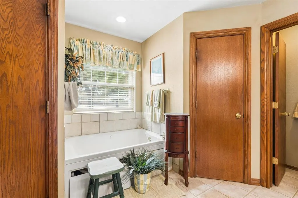 Photo 22 — 726 Meadow Lark Lane, Blanchard, OK 73010
