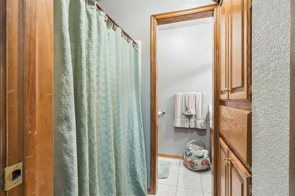 Photo 31 — 726 Meadow Lark Lane, Blanchard, OK 73010