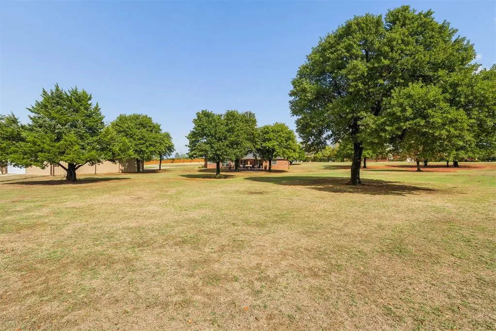 Photo 39 — 726 Meadow Lark Lane, Blanchard, OK 73010