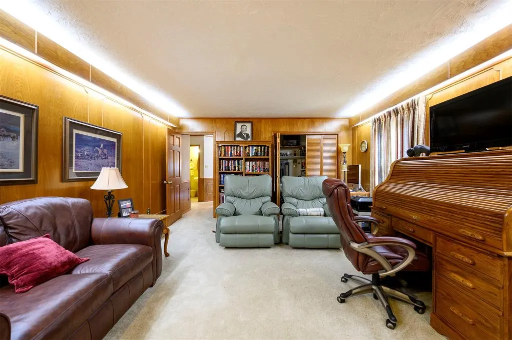 Photo 8 — 3905 E State Highway 3, Idabel, OK 74745