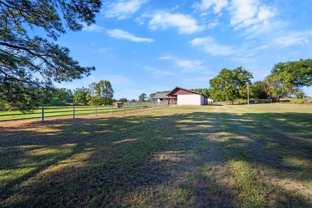 Photo 37 — 3905 E State Highway 3, Idabel, OK 74745