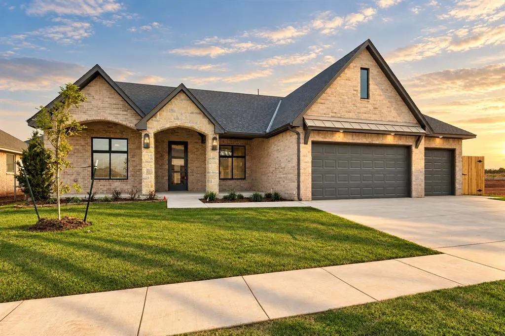 Photo 2 — 6708 NW 144th Circle, Oklahoma City, OK 73142