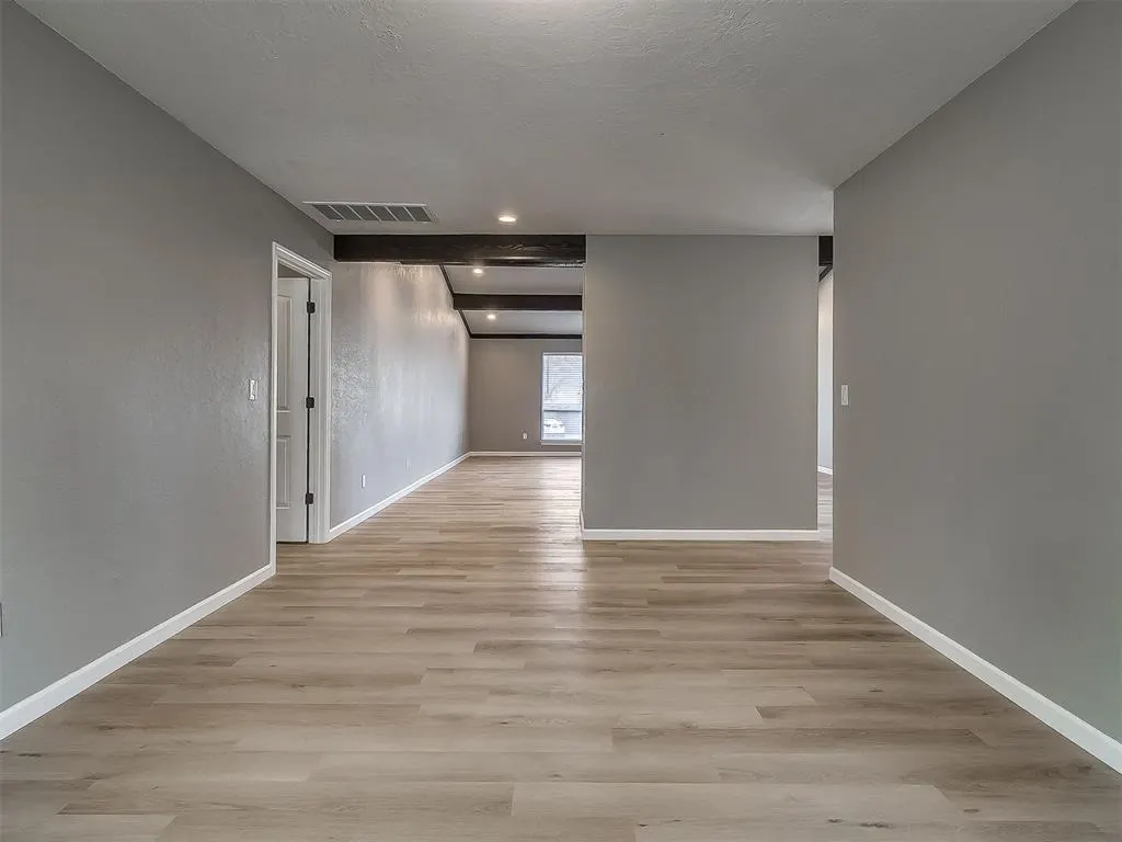Photo 8 — 11400 Spring Creek Road, Oklahoma City, OK 73162