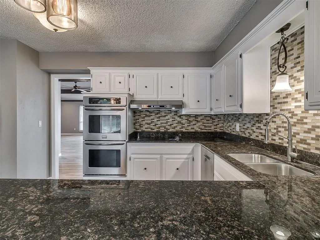 Photo 9 — 11400 Spring Creek Road, Oklahoma City, OK 73162