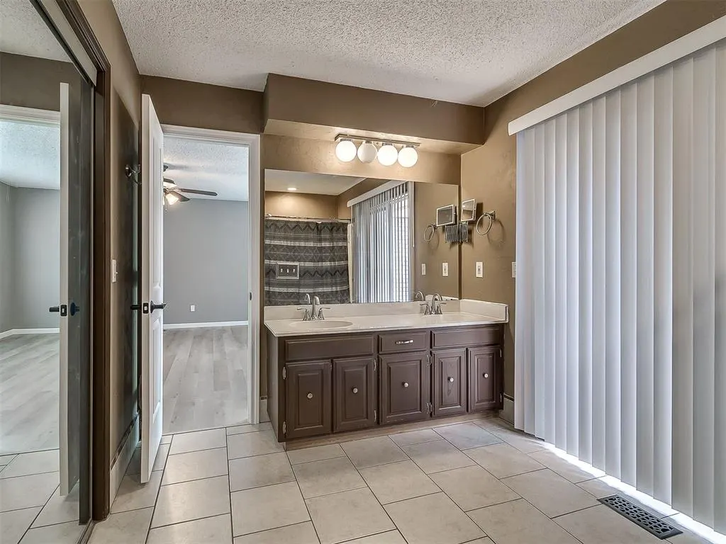 Photo 23 — 11400 Spring Creek Road, Oklahoma City, OK 73162