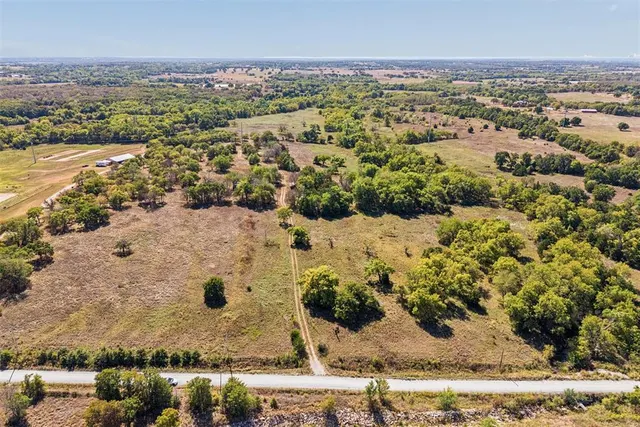 Photo 6 — 2343 County Road 1350, Blanchard, OK 73010