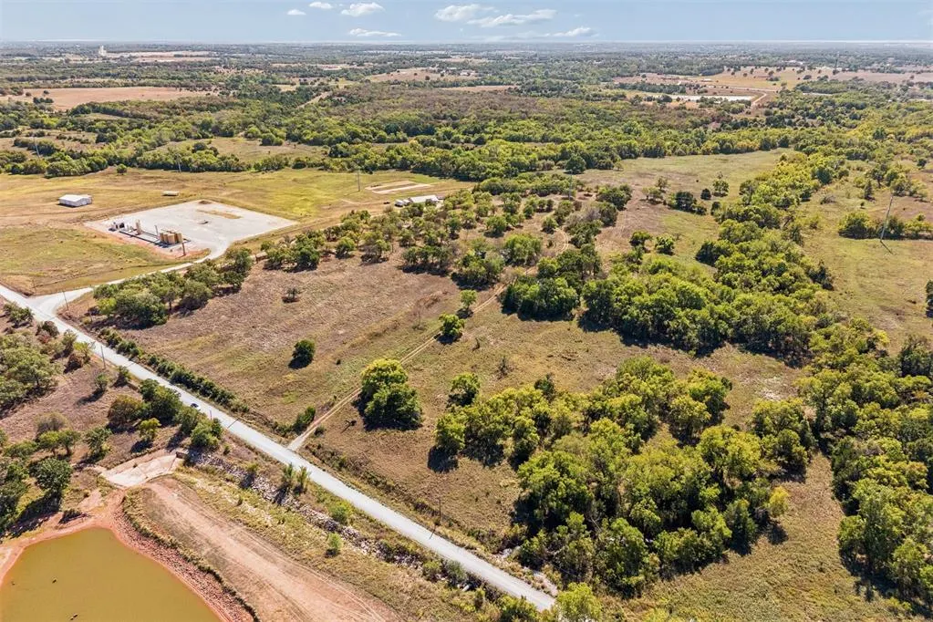 Photo 9 — 2343 County Road 1350, Blanchard, OK 73010