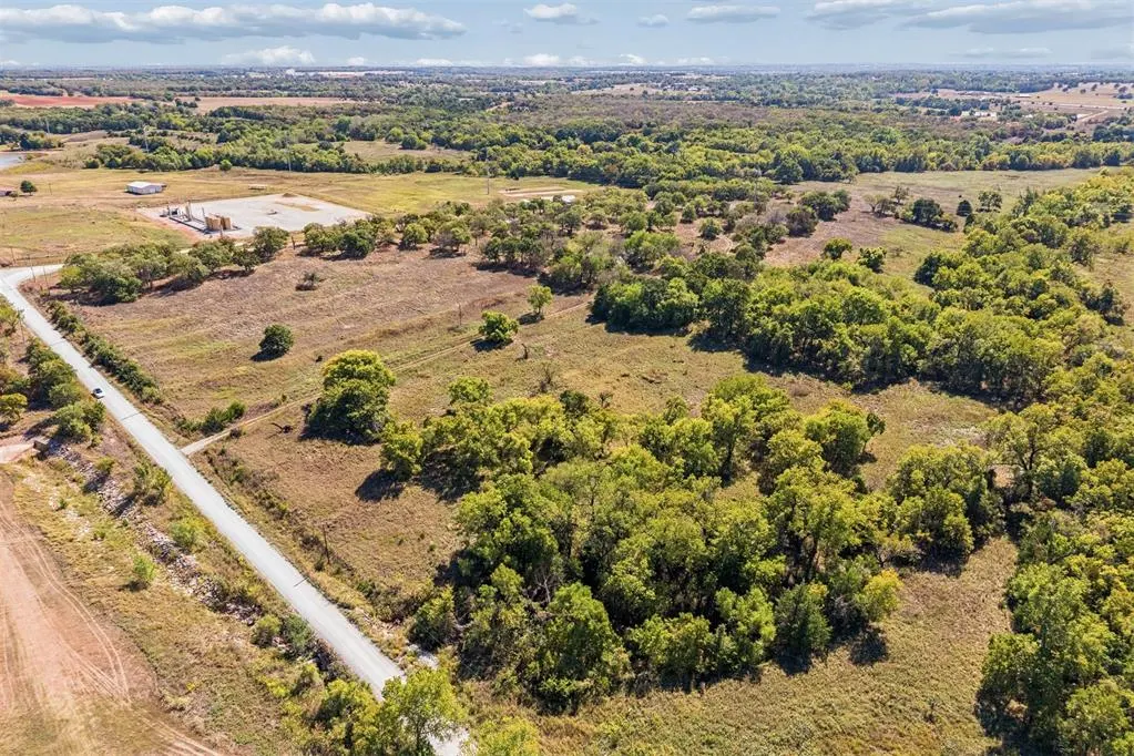Photo 10 — 2343 County Road 1350, Blanchard, OK 73010