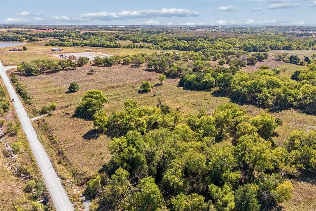 Photo 11 — 2343 County Road 1350, Blanchard, OK 73010
