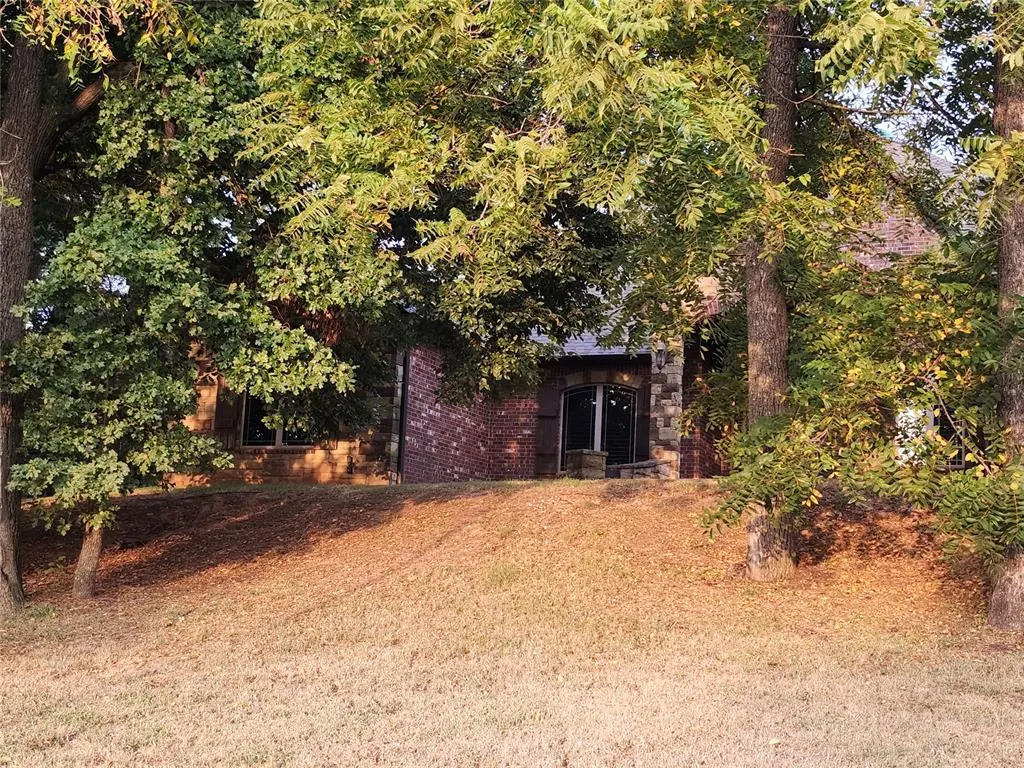 Front exterior — 14326 N Lanes Xing, Choctaw, OK 73020