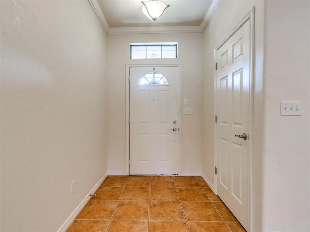 Photo 3 — 1311 N Canyon Way, Guthrie, OK 73044