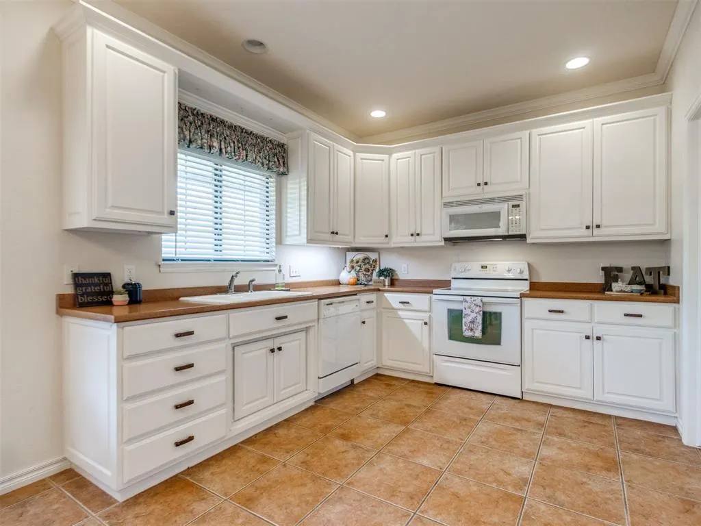 Photo 15 — 1311 N Canyon Way, Guthrie, OK 73044