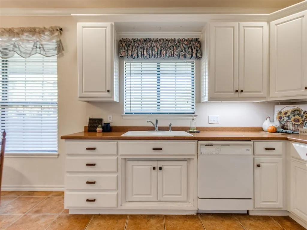 Photo 17 — 1311 N Canyon Way, Guthrie, OK 73044