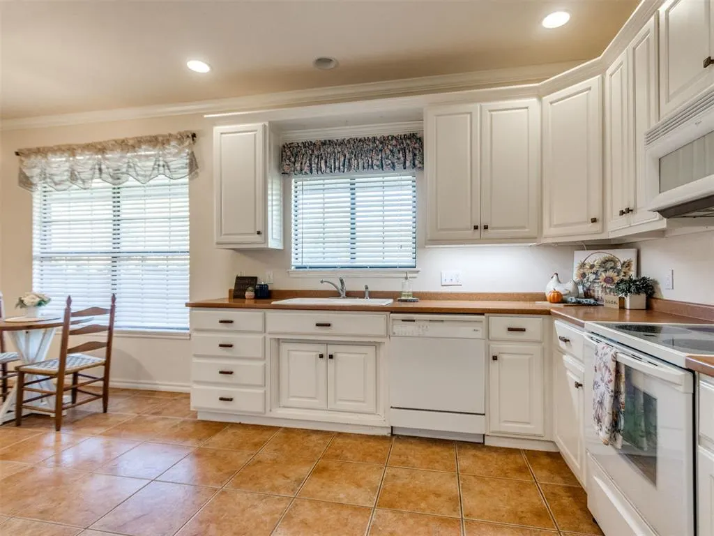Photo 21 — 1311 N Canyon Way, Guthrie, OK 73044