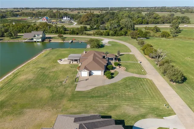 Photo 6 — 601 Spring Valley Lane, Enid, OK 73701