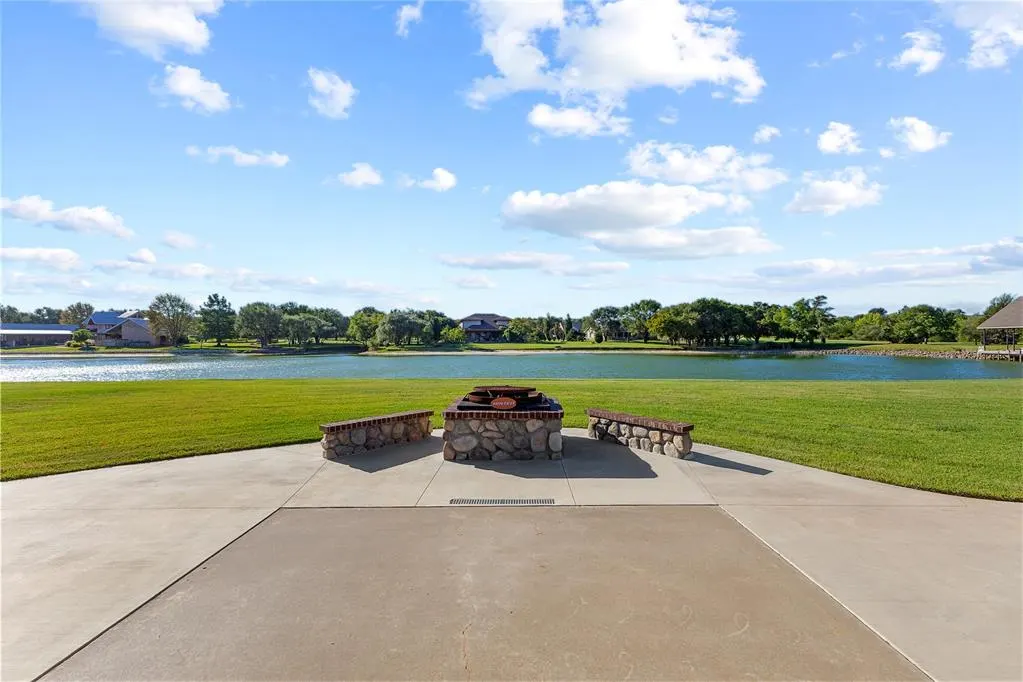 Photo 12 — 601 Spring Valley Lane, Enid, OK 73701