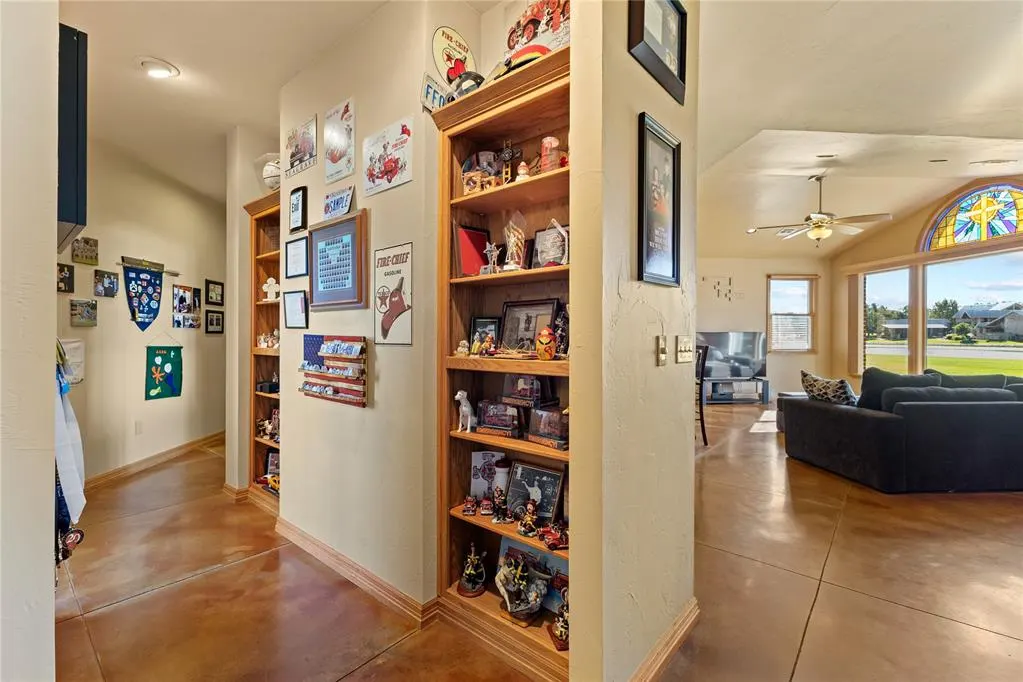 Photo 23 — 601 Spring Valley Lane, Enid, OK 73701
