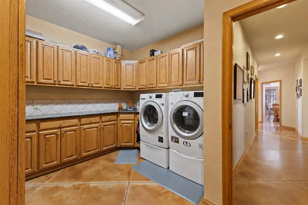 Photo 31 — 601 Spring Valley Lane, Enid, OK 73701