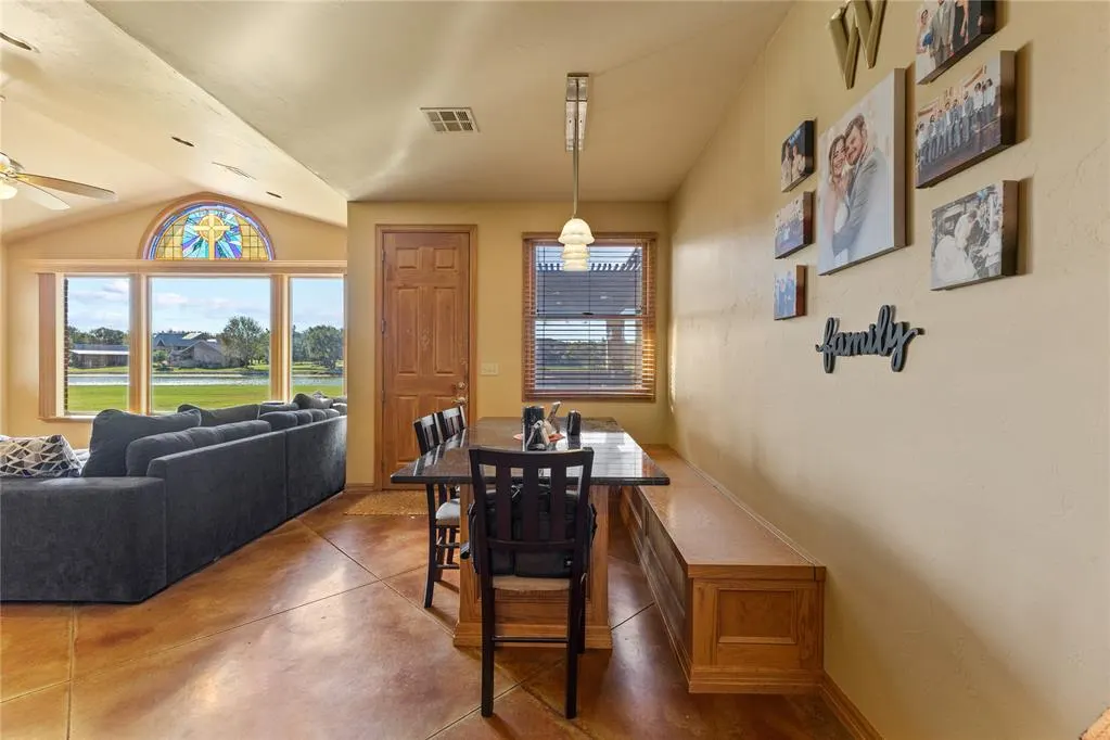 Photo 32 — 601 Spring Valley Lane, Enid, OK 73701