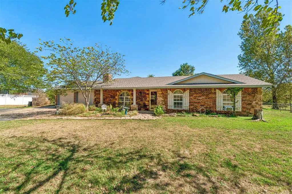 Front exterior — 900 N Choctaw Road, Choctaw, OK 73020