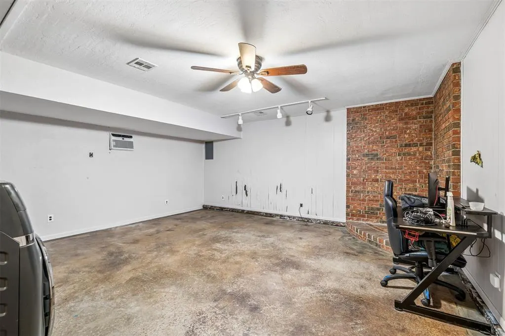 Photo 37 — 900 N Choctaw Road, Choctaw, OK 73020