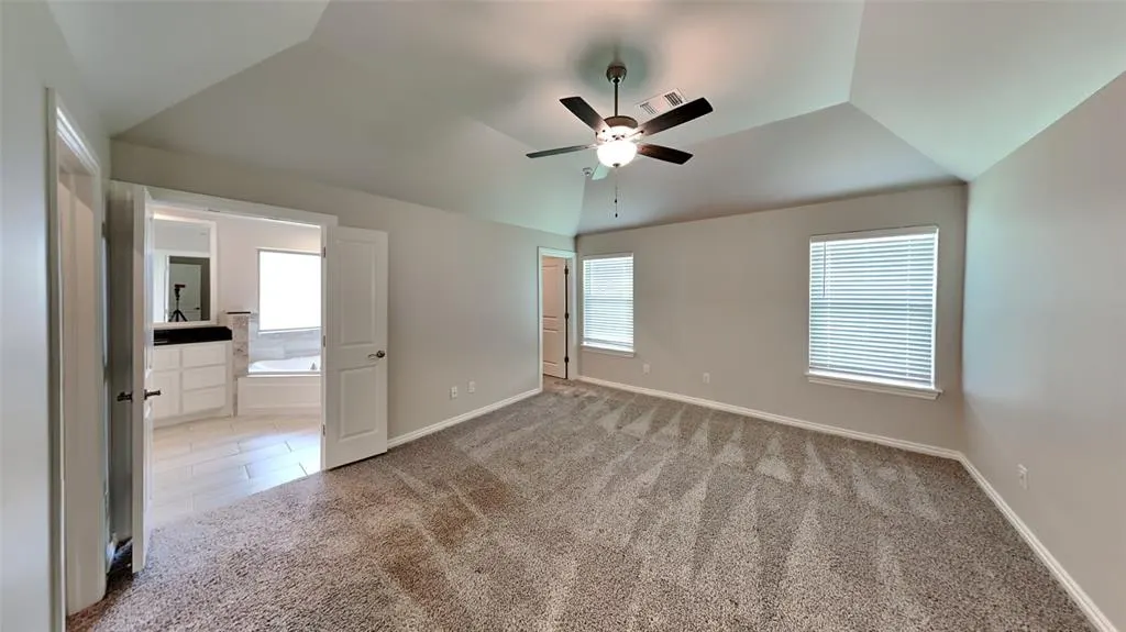 Photo 8 — 18801 Grove Parkway, Edmond, OK 73012