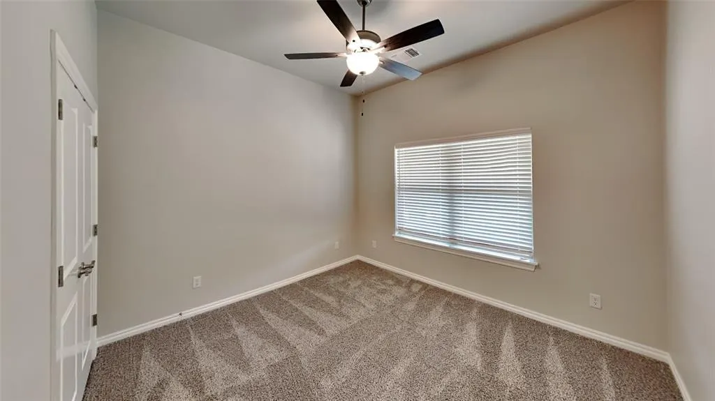Photo 14 — 18801 Grove Parkway, Edmond, OK 73012