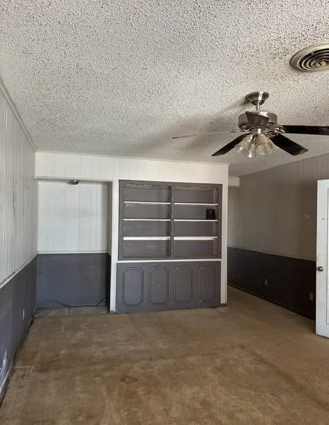 Photo 5 — 1117 Lee Avenue, Clinton, OK 73601