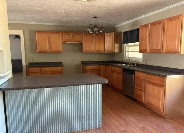 Photo 9 — 1117 Lee Avenue, Clinton, OK 73601
