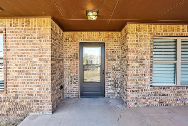 Photo 5 — 1301 Ridgeway Drive, Moore, OK 73160