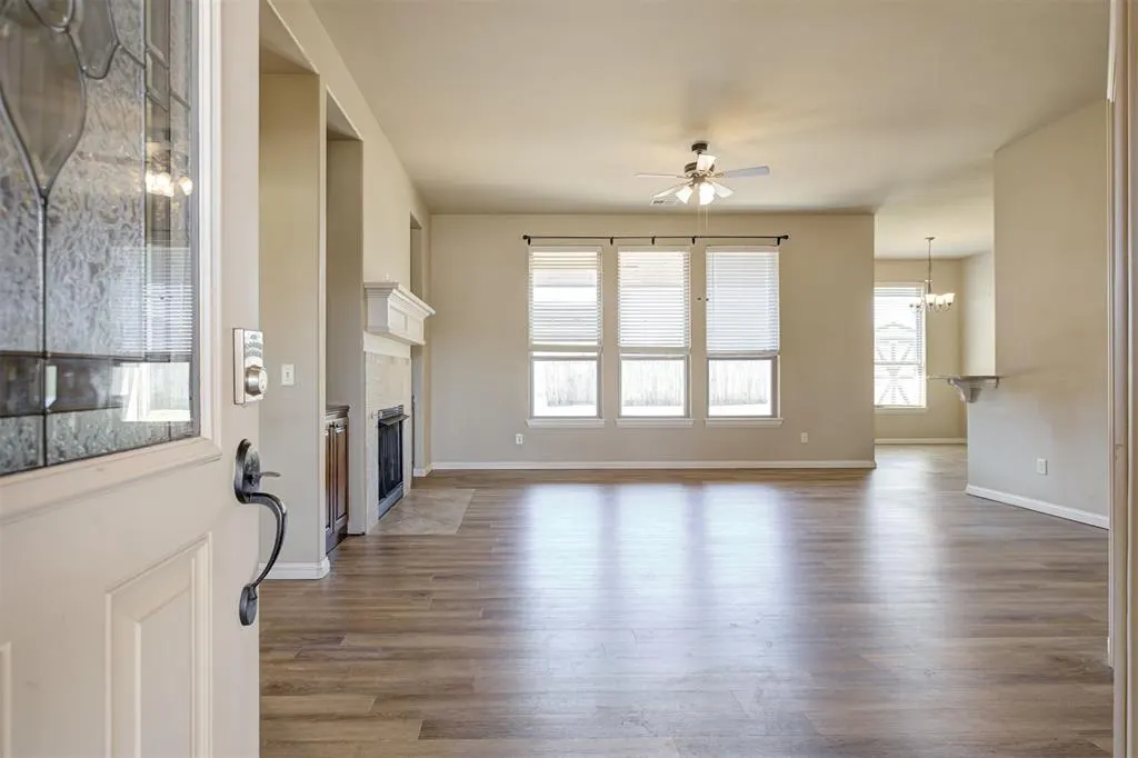 Photo 6 — 1301 Ridgeway Drive, Moore, OK 73160