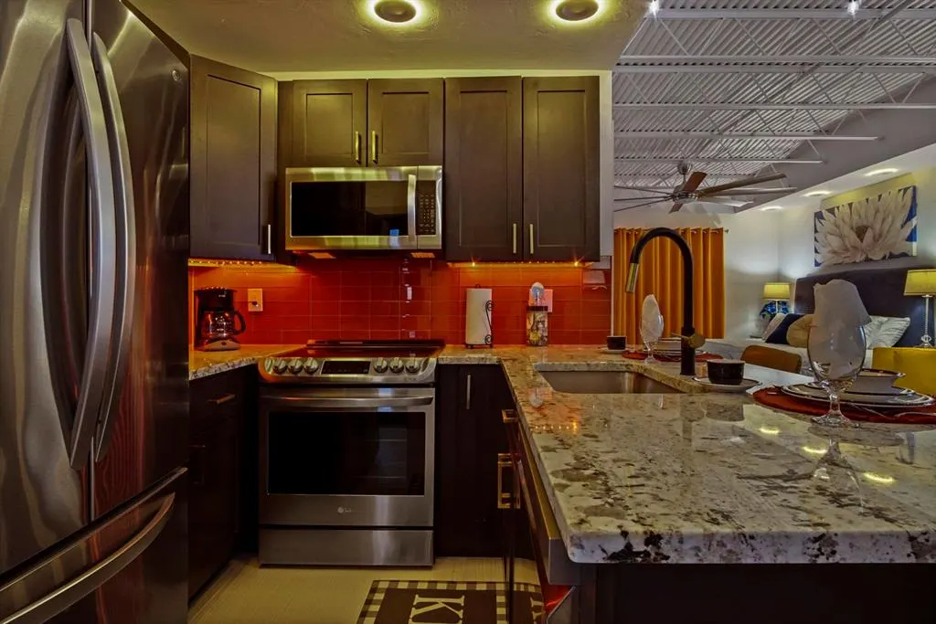 Photo 31 — 915 NW 7th Street 107, Oklahoma City, OK 73106