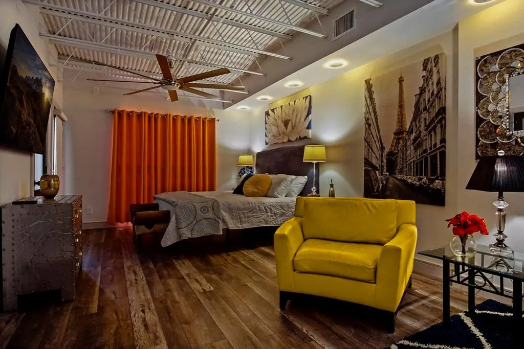 Photo 36 — 915 NW 7th Street 107, Oklahoma City, OK 73106