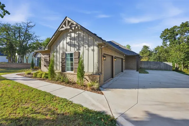Photo 3 — 8220 Red Feather, Arcadia, OK 73007