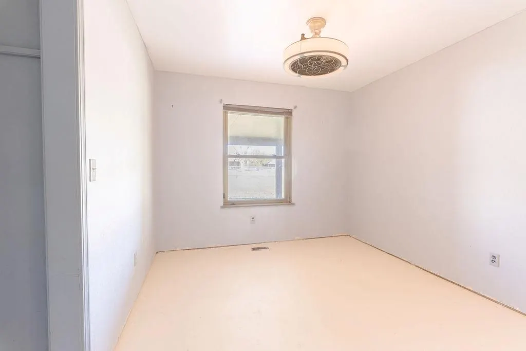 Photo 15 — 619 NW Jackson Avenue, Piedmont, OK 73078