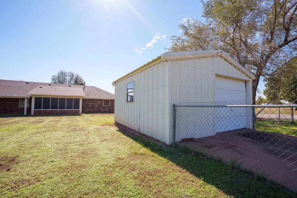 Photo 33 — 619 NW Jackson Avenue, Piedmont, OK 73078